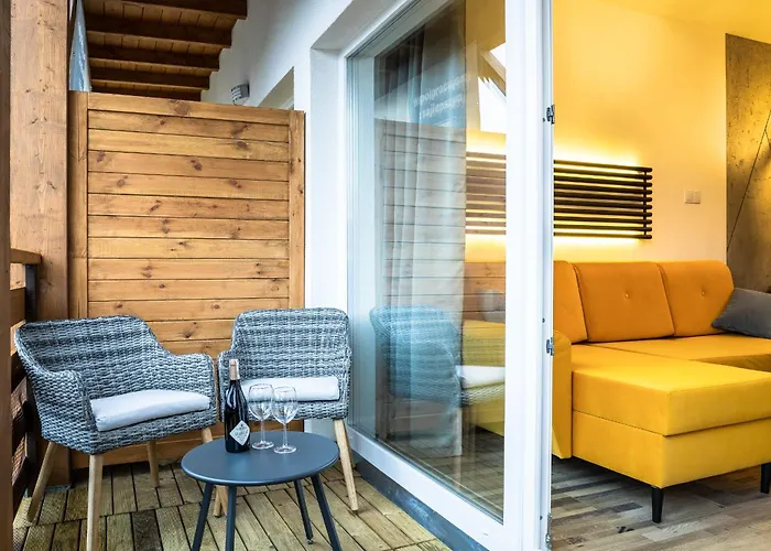 Widokowy Z Garażem I Widokiem Na Góry, Blisko Szlaki I Centrum