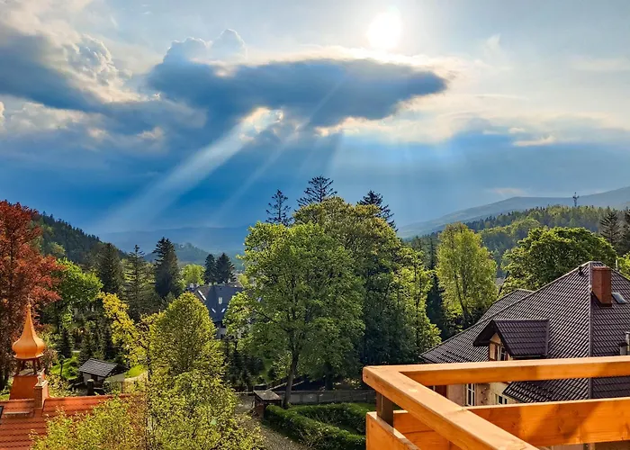 Widokowy Z Garażem I Widokiem Na Góry, Blisko Szlaki I Centrum