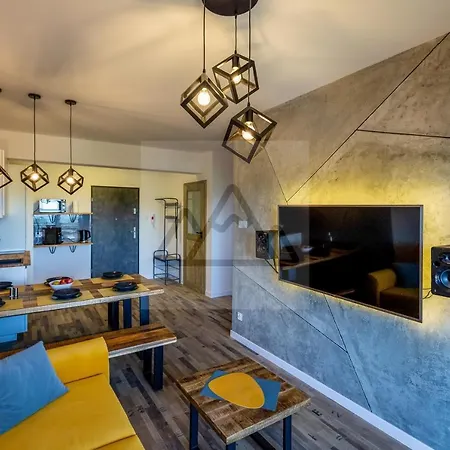 Widokowy Z Garazem I Widokiem Na Gory, Blisko Szlaki I Centrum דירה קרפאז'